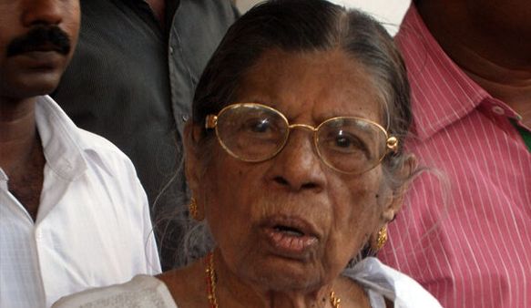 ഗൗരിയമ്മയ്ക്ക് വിട നല്‍കി കേരളം; സംസ്കാരം ഔദ്യോഗിക ബഹുമതികളോടെ വലിയ ചുടുകാടില്‍ നടന്നു