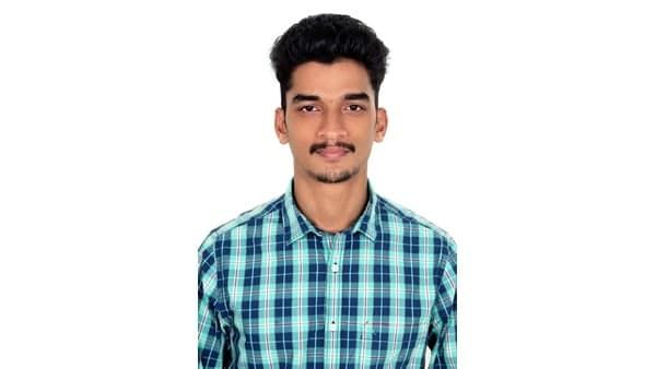 'രുചിയില്ല, മണമില്ല, ഒപ്പം പുറംവേദനയും, പക്ഷേ പത്ത് നാള്‍ കൊണ്ട് കൊവിഡിനെ അതിജീവിച്ചു': കുറിപ്പ്