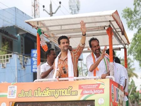 ഞാനുൾപ്പെടെ ജയിച്ചു.. '' എഴുത്തോ കഴുത്തോ? '' പിഷാരിടിയെ ട്രോളുന്നവർക്ക് മറുപടിയുമായി വിഷ്മുനാഥ്