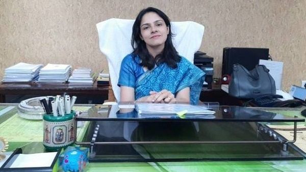 പ്രതിദിന കോവിഡ് കേസുകൾ 6000ത്തിൽ നിന്ന് 40ലേക്ക്; ലഖ്നൗവിൽ മഹാമാരിയെ പിടിച്ചുകെട്ടിയത് ഈ മലയാളി ഐഎഎസ് ഓഫീസർ