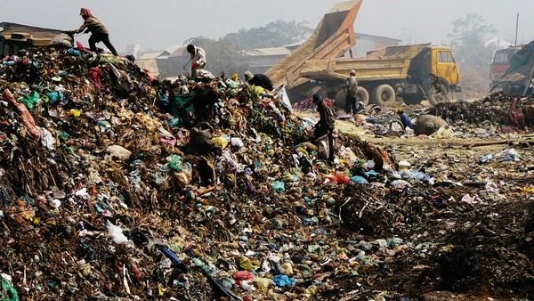 ഞെളിയന്‍ പറമ്പിലെ മാലിന്യ ഷെഡിന്റെ മേല്‍ക്കൂര നന്നാക്കണമെന്ന് മനുഷ്യാവകാശ കമ്മീഷന്‍