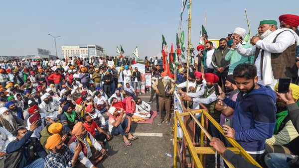 കർഷക സമരം ശക്തമാക്കാൻ സംഘനടകൾ: വർഷകാല സമ്മേളനത്തിൽ പാർലമെന്റിന് പുറത്തേക്ക് വ്യാപിപ്പിക്കും