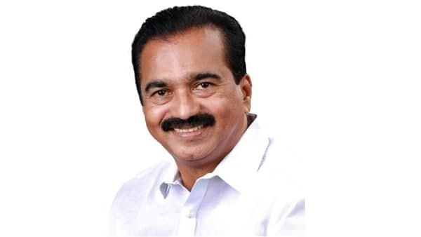 അന്ന് യുഡിഎഫ് നടത്തിയത് ധൃതരാഷ്ട്രാലിംഗനം; കറുത്ത വെള്ളിയാഴ്ചക്ക് ഉത്തരവാദി യുഡിഎഫെന്നും കേരള കോൺഗ്രസ്