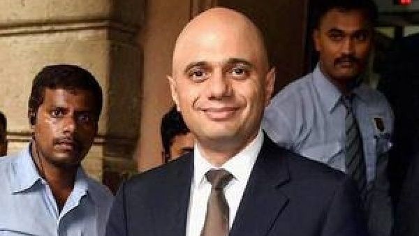 രണ്ട് ഡോസ് വാക്സിനും സ്വീകരിച്ച ബ്രിട്ടീഷ് ആരോഗ്യ മന്ത്രിക്ക് കോവിഡ്