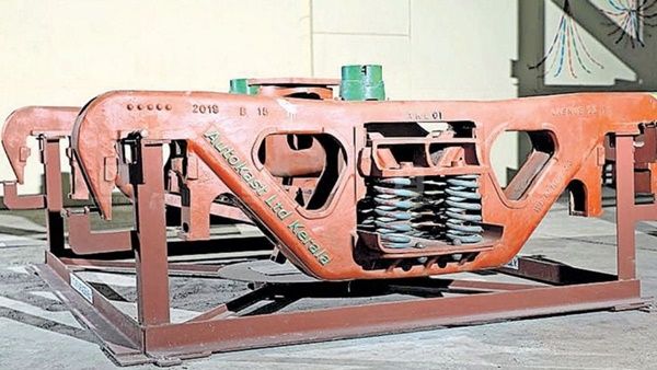 ചേര്‍ത്തല ഓട്ടോക്കാസ്റ്റിൽ നിർമിച്ച ആദ്യ ട്രെയിൻ ബോഗി റെയിൽവേ ഏറ്റെടുക്കുന്നു