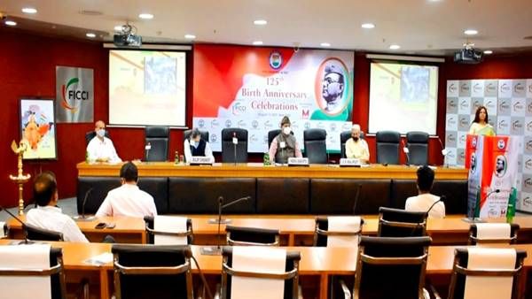 സുഭാഷ് ചന്ദ്രബോസ് 125ാം ജന്മവാര്‍ഷികം: വിപ്ലവകാരികളായ സ്വാതന്ത്ര്യ സമര സേനാനികളെ ആദരിച്ച് ഐഎന്‍എ ട്രെസ്റ്റ്