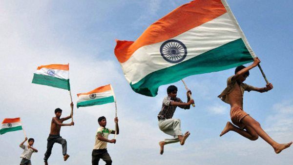 എഴുപത്തിയഞ്ചിന്റെ നിറവിൽ രാജ്യം, കനത്ത നിയന്ത്രണങ്ങളോടെ സ്വാതന്ത്ര്യ ദിനാഘോഷം