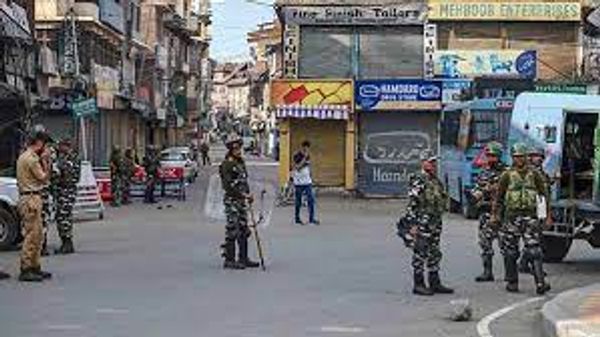 ജമ്മുകശ്മീരിൽ അപ്നി ദൾ നേതാവ് വെടിയേറ്റ് മരിച്ചു: പത്ത് ദിവസത്തിനിടെ കൊല്ലപ്പെട്ടത് നാല് രാഷ്ട്രീയ നേതാക്കൾ