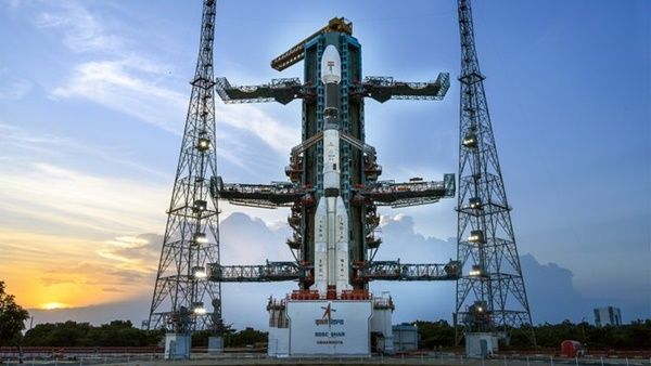 ഭ്രമണപഥത്തിലുള്ള 10 വാര്‍ത്താവിനിമയ ഉപഗ്രഹങ്ങള്‍ എന്‍എസ്‌ഐഎല്ലിന് കൈമാറി കേന്ദ്ര സർക്കാർ