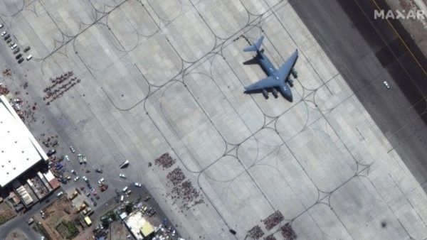 ഇറ്റാലിയൻ വിമാനത്തിന് നേരെ കാബൂളിൽ വെച്ച് വെടിവെപ്പ്: പരിക്കേൽക്കേൽക്കാതെ രക്ഷപ്പെട്ടു