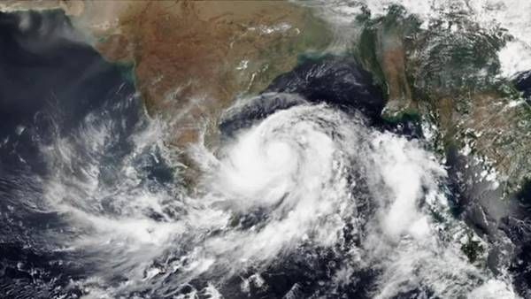 മണിക്കൂറില്‍ 125 കിലോമീറ്റര്‍ വേഗം; 'അസാനി' തീവ്ര ചുഴലിക്കാറ്റായി ശക്തി പ്രാപിച്ചു, കേരളത്തില്‍ മഴ കനക്കും