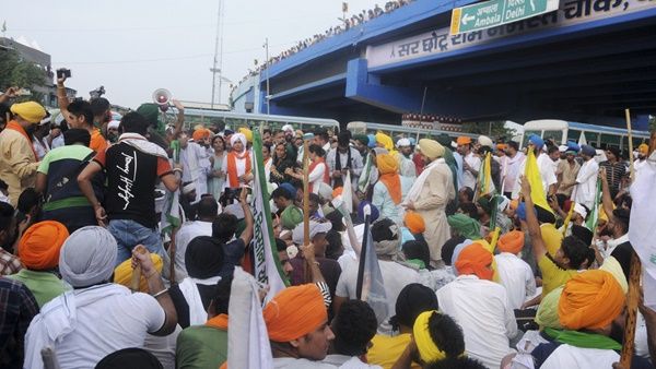 ആവശ്യങ്ങൾ അംഗീകരിക്കുന്നത് വരെ സെക്രട്ടറിയേറ്റ് വളയൽ തുടരുമെന്ന് കർഷകർ: കർണാലിൽ പ്രതിഷേധം തുടരുന്നു