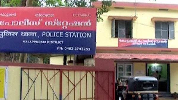 നാണംകെട്ട് കേരള പോലീസ്; തൊണ്ടിമുതലായ ലഹരി മറിച്ചുവിറ്റു... രണ്ടുപേര്‍ക്ക് സസ്‌പെന്‍ഷന്‍