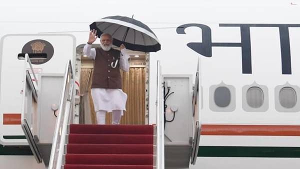 മൂന്ന് ദിവസത്തെ സന്ദര്‍ശനത്തിനായി പ്രധാനമന്ത്രി അമേരിക്കയില്‍ എത്തി, ഊഷ്മള സ്വീകരണം നല്‍കി ഇന്ത്യക്കാര്‍