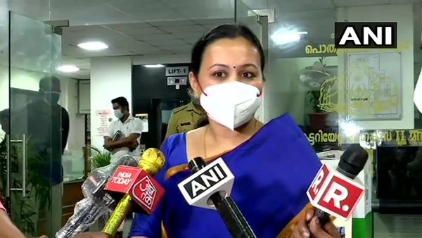 ഡെങ്കിപ്പനിയിൽ ആശങ്കവേണ്ടെന്ന് ആരോഗ്യമന്ത്രി; കൊവിഡ് വാക്സിനേഷൻ 90 ശതമാനം