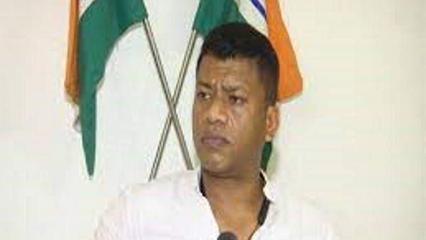 വിഷമമുണ്ട്, എങ്കിലും കോണ്‍ഗ്രസ് വിടുന്നു: നേതൃത്വത്തെ വിമര്‍ശിച്ച് രാജി പ്രഖ്യാപിച്ച് പ്രദീപ് മാജി