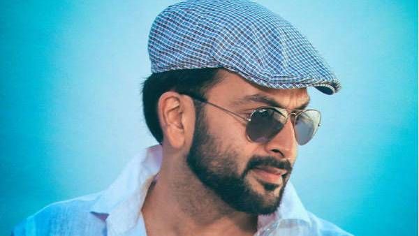 അത്തരം കാര്യങ്ങളില്‍ ചെവി കൊടുക്കാറില്ല; 'വാരിയംകുന്നന്‍' ചോദ്യത്തിന് പൃഥ്വിരാജ് നല്‍കിയ മറുപടി ഇങ്ങനെ