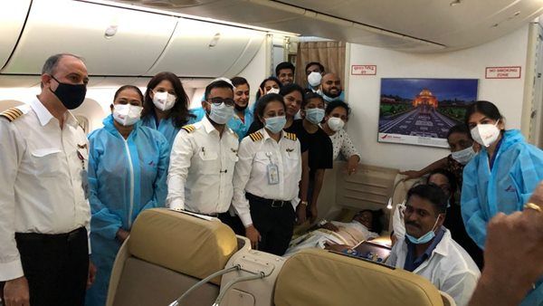 ലണ്ടനിൽ നിന്നുളള വിമാനത്തിൽ മലയാളി യുവതി പ്രസവിച്ചു, അമ്മയും കുഞ്ഞും ഫ്രാങ്ക്ഫർട്ടിൽ