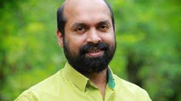 ആകാശവാണി-ദൂരദര്‍ശന്‍ കേന്ദ്രങ്ങള്‍ അടച്ചു പൂട്ടാനുള്ള തീരുമാനം പിന്‍വലിക്കണം: വി ശിവദാസൻ എംപി