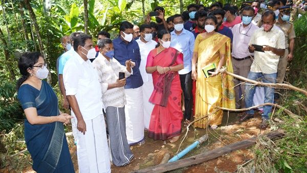 നിര്‍ദേശങ്ങള്‍ ഉള്‍ക്കൊണ്ട് ജനങ്ങള്‍ ക്യാമ്പുകളിലേക്ക് മാറിയത് ആളപായ സാധ്യത ഒഴിവാക്കി: വീണ ജോര്‍ജ്