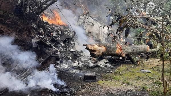 'അദ്ദേഹത്തിന് ചിരിച്ച്‌കൊണ്ട് വിട നല്‍കണം നല്ലൊരു യാത്രയയപ്പ്'; കണ്ണീരോടെ സൈനികന്റെ ഭാര്യ