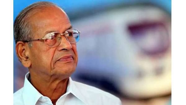 രാഷ്ട്രീയം വിട്ടെന്ന് പറഞ്ഞിട്ടില്ലെന്ന് ഇ ശ്രീധരൻ, 'ബിജെപി കേരളത്തിൽ ഹിന്ദുത്വവാദം ഉപേക്ഷിക്കണം'