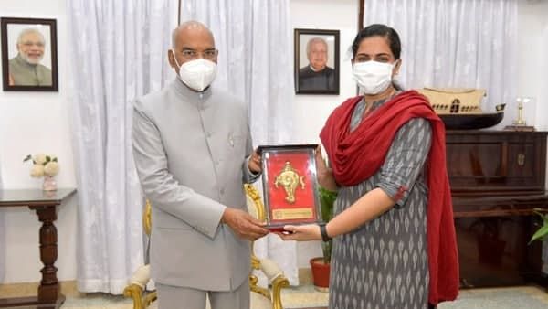 പ്രസിഡന്റ് വിളിക്കുന്നു; നേരില്‍ കാണണം... അന്ന് വൈകീട്ട് നടന്ന കൂടിക്കാഴ്ചയെ പറ്റി മേയര്‍