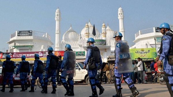 ഷാഹി മസ്ജിദില്‍ ഹനുമാൻ ചാലിസ നടത്തുമെന്ന് ഹിന്ദു മഹാസഭ: മഥുരയില്‍ കനത്ത സുരക്ഷ, നിയന്ത്രണം