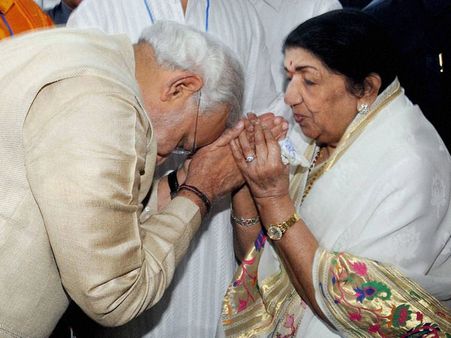 നികത്താനാവാത്ത ശൂന്യത; ലതാ മങ്കേഷ്‌കറിന്റെ വിയോഗം വാക്കുകള്‍ക്ക് അതീതമായ വേദനയുണ്ടാക്കുന്നെന്ന് പ്രധാനമന്ത്രി