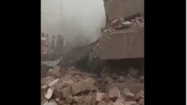 പൂനെയിൽ നിർമ്മാണത്തിലിരുന്ന കെട്ടിടം തകർന്നുവീണു; ആറ് പേർ കൊല്ലപ്പെട്ടു, നിരവധി പേര്‍ക്ക് പരിക്ക്