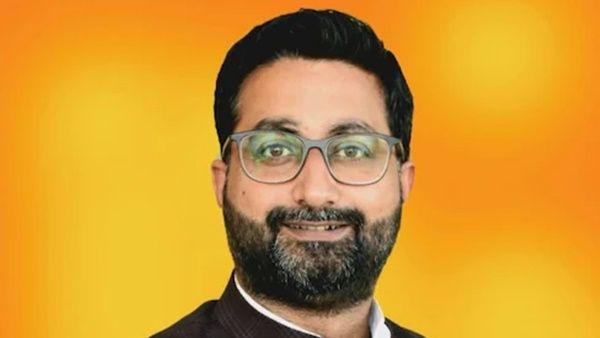 യുപി: രണ്ടാം യോഗി സർക്കാറിലെ ഏക മുസ്ലിം പ്രതിനിധിയായി ആസാദ് അന്‍സാരി