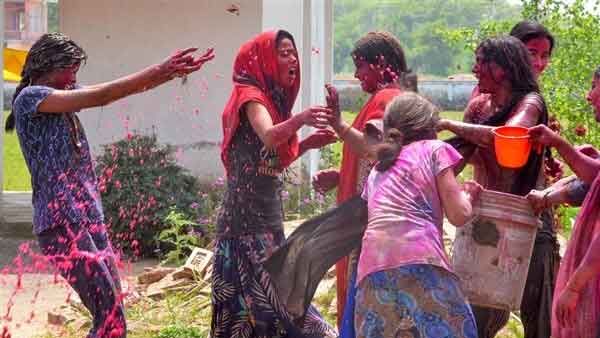 ഹിന്ദുക്കളുടെ ഹോളി ആഘോഷങ്ങളില്‍ മാത്രം മതിയോ ജലസംരക്ഷണം? മധ്യപ്രദേശ് മന്ത്രി