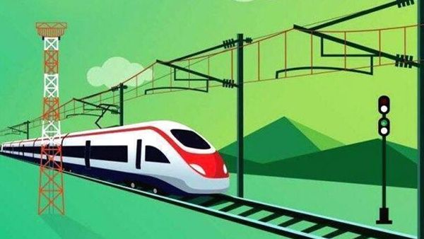 സിൽവർലൈനിൽ വാശിയോടെ ജനം: കല്ല് പിഴുതെടുത്ത് തോട്ടിൽ എറിഞ്ഞു; ഉദ്യോഗസ്ഥർ പേടിച്ച് പിൻന്മാറി