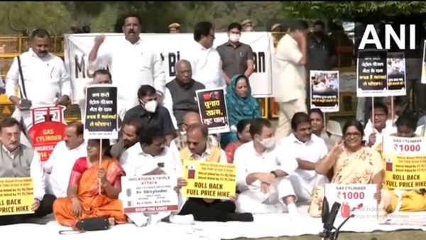 മെഹങ്കായി മുക്ത് ഭാരത് അഭിയാന് തുടക്കം, എണ്ണവില വിലവർധനവിൽ ഇടപെടണമെന്ന് രാഹുൽ​ഗാന്ധി