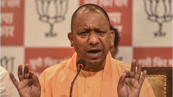 യോഗി ആദിത്യനാഥിന്റെ സത്യപ്രതിജ്ഞ ചടങ്ങിൽ 'ദ കശ്‌മീർ ഫയൽസ്' ടീമും