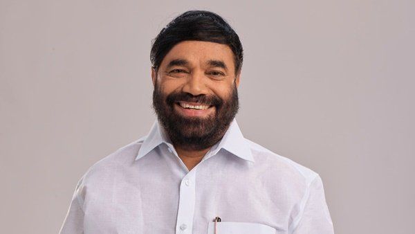 'ഞായറാഴ്‌ച ഉൾപ്പടെ സഹകരണ ബാങ്കുകൾ പ്രവർത്തിക്കണം' ; നിർദേശവുമായി വി.എൻ വാസവൻ