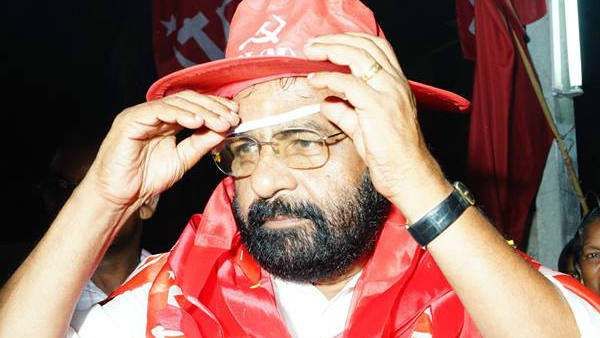 'സ്വാമിമാര്‍ക്ക് രാഷ്ട്രീയം ആവാം, ഗുരുവിന്റെ നവോത്ഥാന മൂല്യങ്ങളെ റദ്ദ് ചെയ്യുന്നതാവരുത്': കടകംപളളി