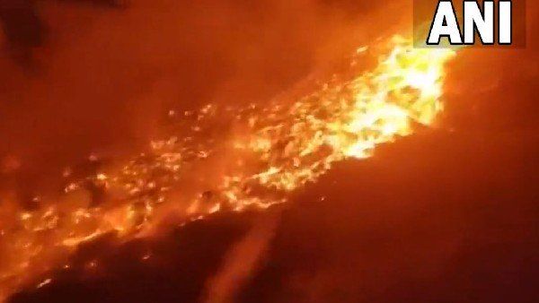 ഡൽഹി ഭല്‍സ്വയിലെ തീപിടുത്തം; പൂർണമായും അണക്കാൻ രണ്ട് ദിവസം വേണമെന്ന് ഉദ്യോഗസ്ഥർ