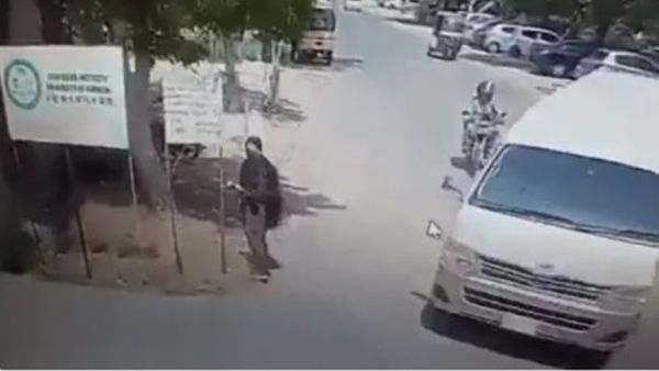 എം.ഫിൽ വിദ്യാർത്ഥി, രണ്ട് കുട്ടികളുടെ അമ്മ; കറാച്ചി ചാവേർ ആക്രമണം നടത്തിയ യുവതിയുടെ വിശദവിവരങ്ങൾ പുറത്ത്