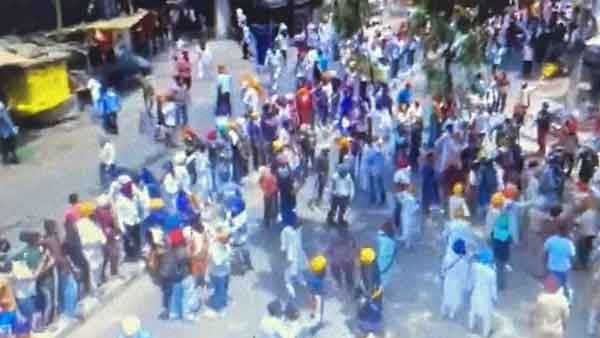 കല്ലേറും വാള്‍വീശലും; പഞ്ചാബില്‍ ശിവസേന റാലിയ്ക്കിടെ സംഘര്‍ഷം