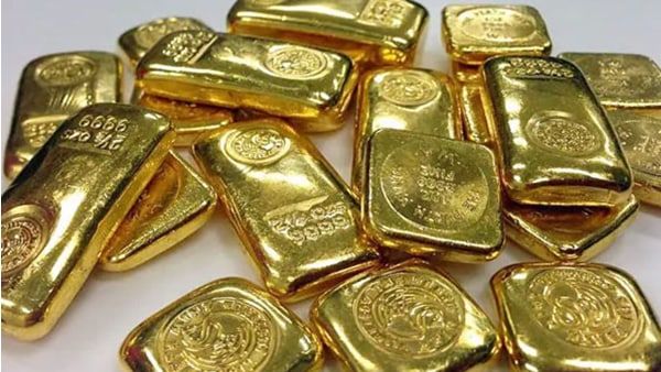 കരിപ്പൂരിൽ സ്വർണം പിടികൂടി; ഒളിപ്പിച്ചത് ശരീരത്തിൽ; കസ്റ്റംസിനെ കബളിപ്പിക്കാൻ ശ്രമം; പ്രതി പിടിയിൽ