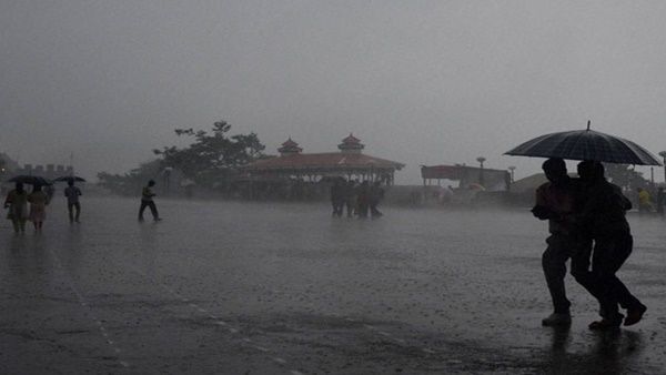 കേരളത്തില്‍ ഇന്നും മഴക്ക് സാധ്യത ; അടുത്ത ദിവസങ്ങളിലും മഴ