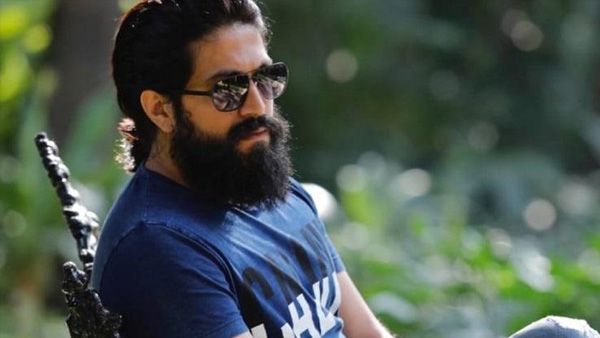 കെജിഎഫിലെ റോക്കിഭായ് ബിജെപിയാണോ? ചോദ്യങ്ങളുമായി സോഷ്യല്‍ മീഡിയ, ചര്‍ച്ചയായി യഷിന്റെ രാഷ്ട്രീയം