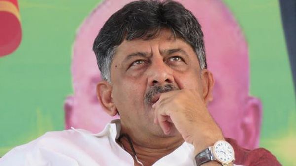 കോണ്‍ഗ്രസ് അധ്യക്ഷന്‍ ഡി കെ ശിവകുമറിനെതിരെ കുറ്റപത്രം സമര്‍പ്പിച്ച് ഇഡി