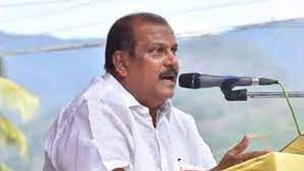 'താൻ കോടതി വ്യവസ്ഥകൾ ലംഘിച്ചിട്ടില്ല'; ജാമ്യം തേടി പിസി; മൂന്ന് ഹർജികൾ ഇന്ന് ഹൈക്കോടതിയിൽ