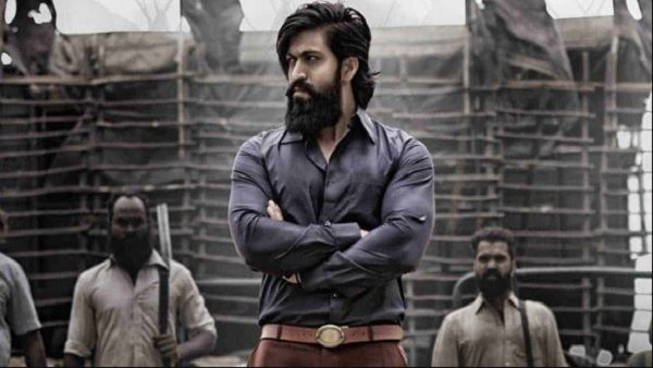 കെജിഎഫ് കണ്ട് ആവേശം; റോക്കി ഭായിയെ അനുകരിച്ച് ഒരു പാക്കറ്റ് സി​ഗരറ്റ് വലിച്ച 15 കാരൻ ആശുപത്രിയിൽ