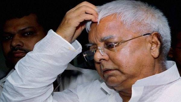 റെയിൽവേ മന്ത്രിയായിരുന്നപ്പോൾ കൈക്കൂലി വാങ്ങി; ലാലു പ്രസാദിനെതിരെ മറ്റൊരു കേസുമായി സിബിഐ