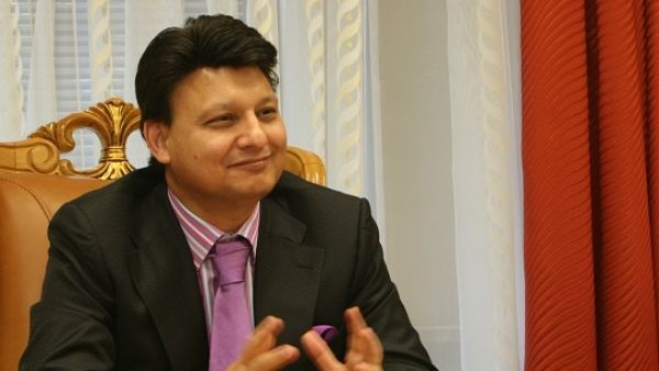 യുദ്ധത്തിൽ യുക്രൈന് സഹായവുമായി ഒരു പാകിസ്ഥാൻ ശതകോടീശ്വരൻ; രണ്ട് യുദ്ധ വിമാനങ്ങൾ നൽകി