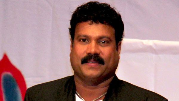 കലാഭവന്‍ മണിയുടെ മരണത്തില്‍ ചതിയുണ്ട്; കൂടെയുള്ളവര്‍ ശരിയല്ല, നിര്‍മാതാവിന്റെ വെളിപ്പെടുത്തല്‍