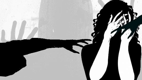 'സ്പർശിക്കാൻ ശ്രമം, അശ്ലീലം പറഞ്ഞു'; ട്രെയിനിൽ പതിനാറുകാരിയ്ക്ക് നേരെ അതിക്രമം